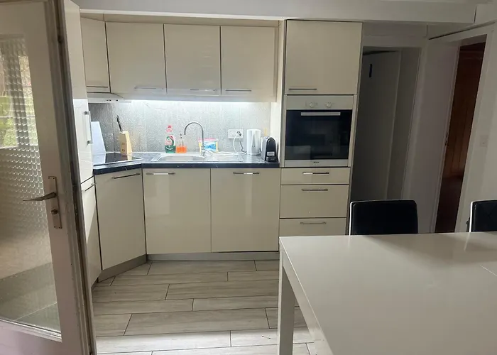 Happy Life - - Near Spiez-thun- Interlaken *